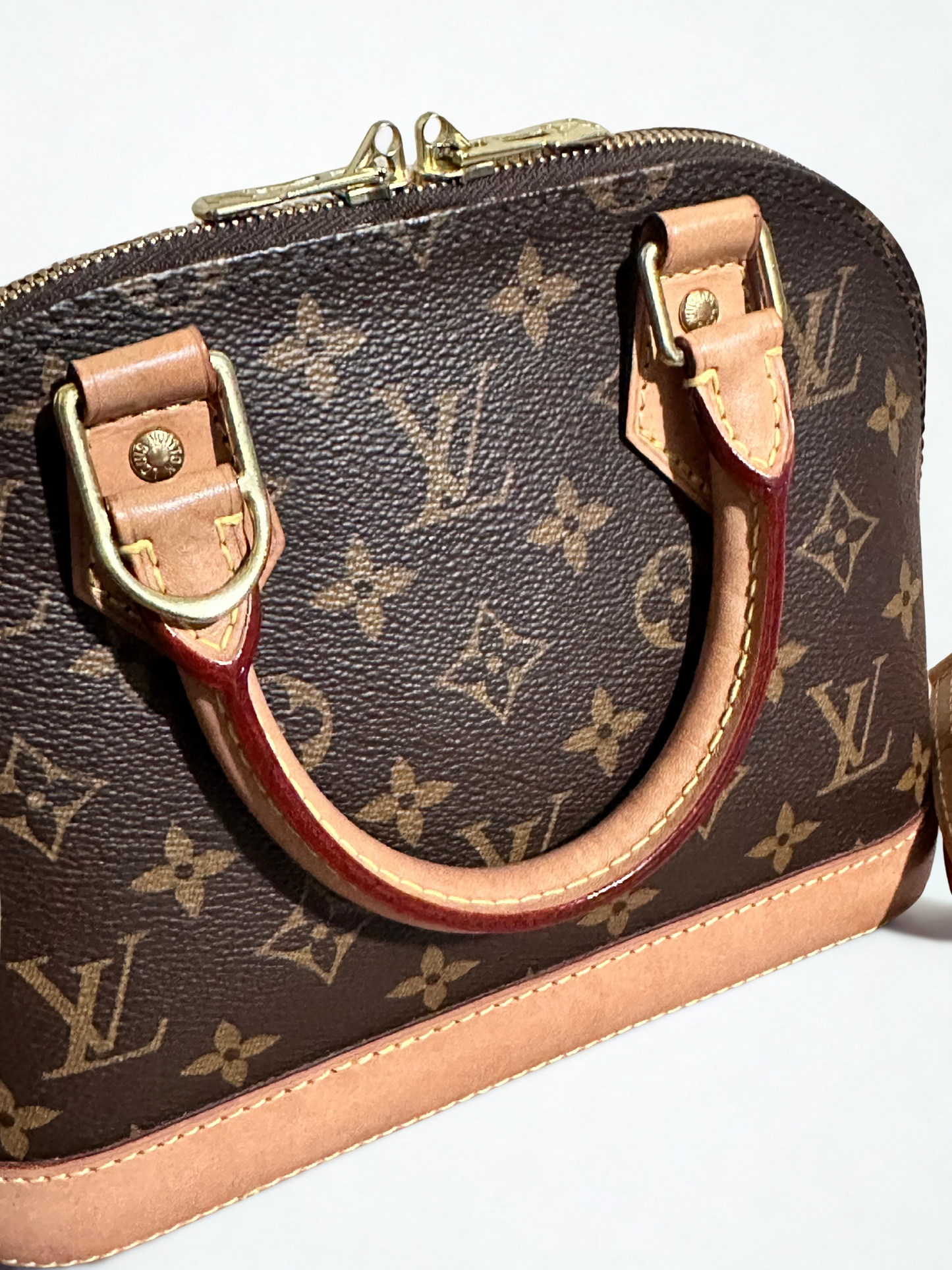 Louis Vuitton Monogram Alma BB